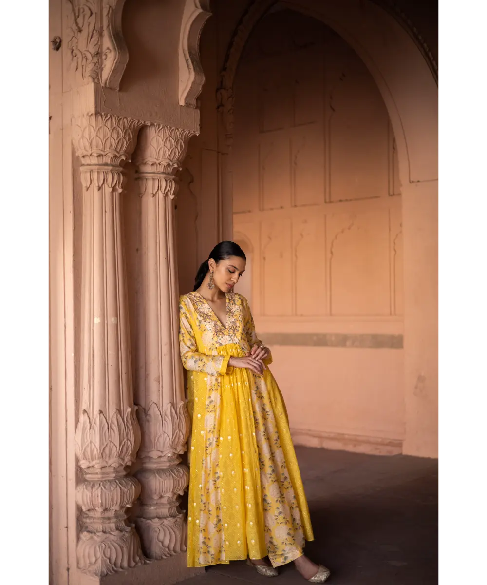 LABEL ANUSHREE- Kurta Pant Set