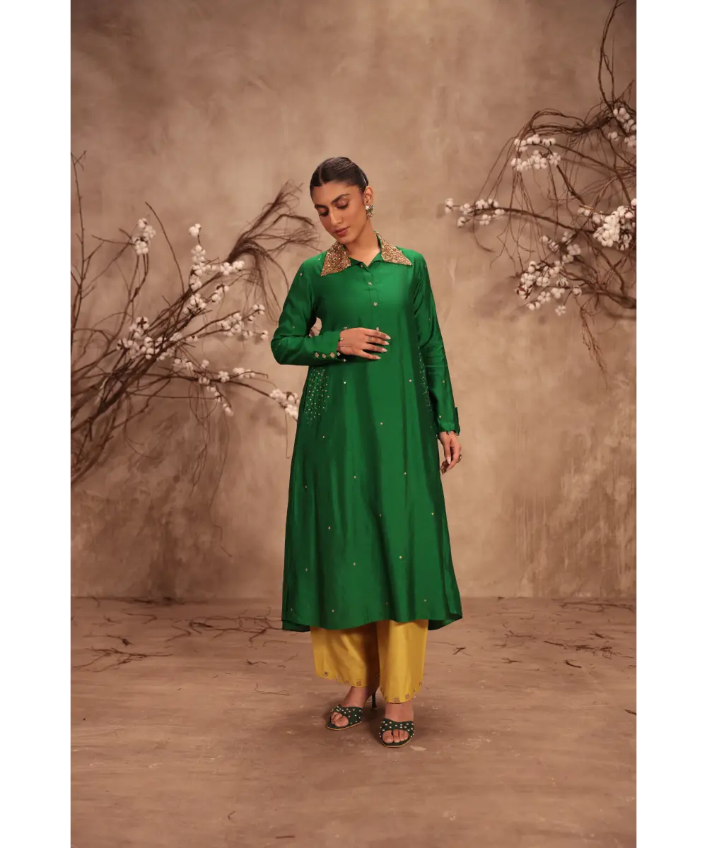 NITI BHOTRA - Nazakat Green Collar Kurta Set