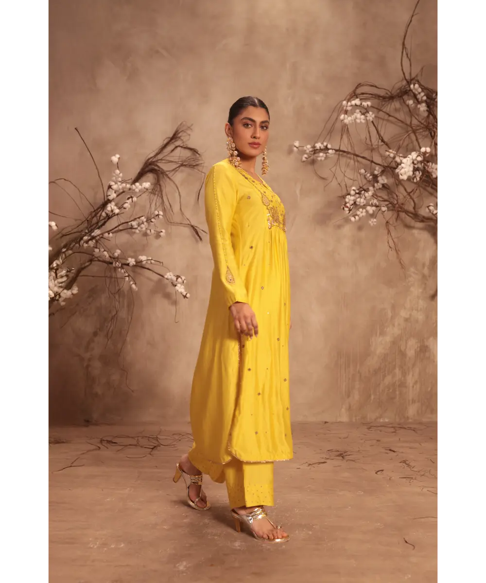 NITI BHOTRA - Nazakat Yellow Frockstyle Kurta Set