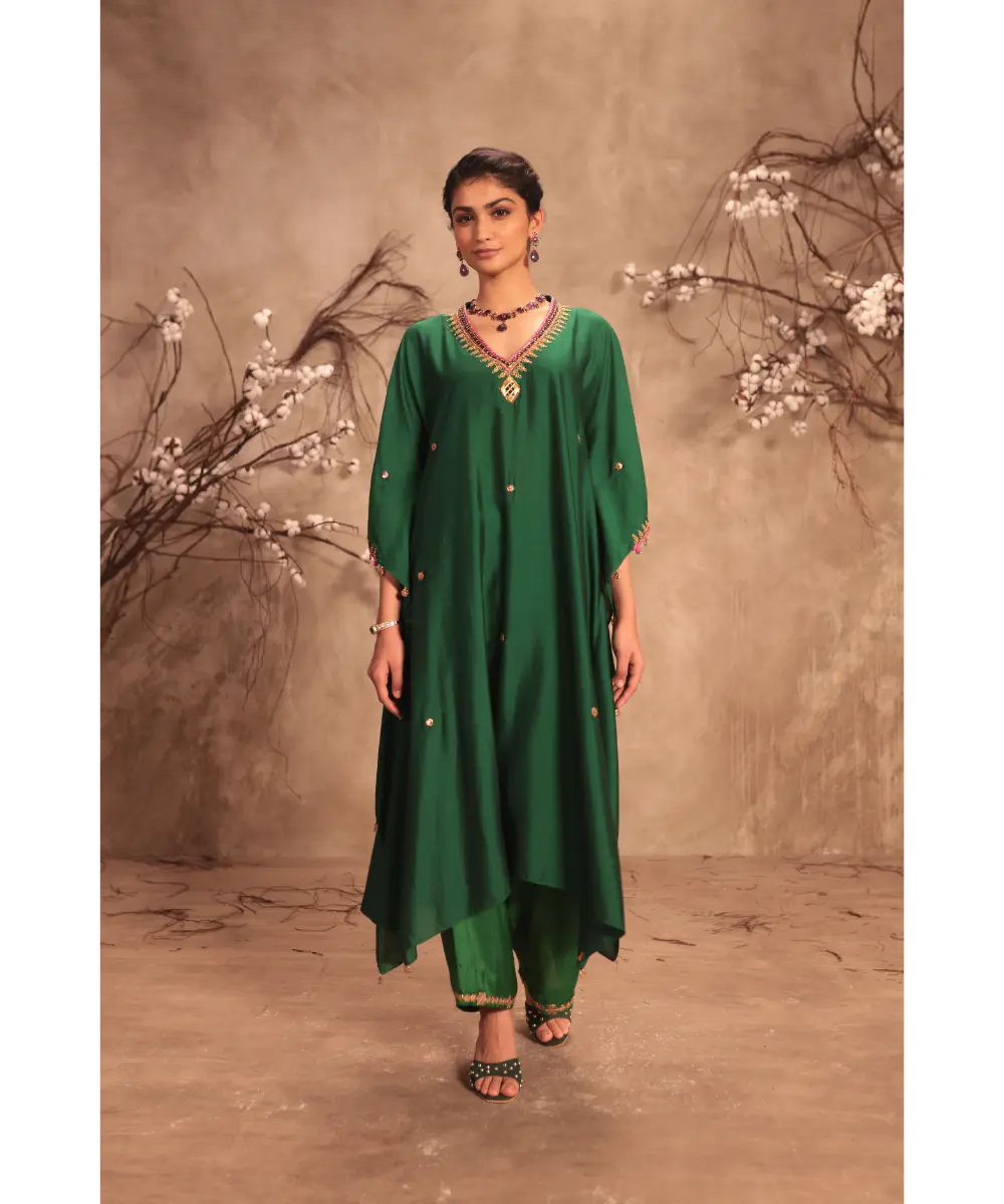 NITI BHOTRA - Nazakat Green Kaftan Set