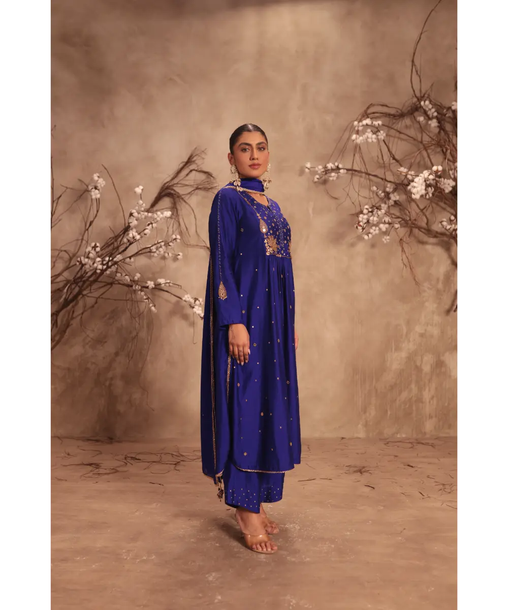 NITI BHOTRA - Nazakat Indigo Frockstyle Kurta Set