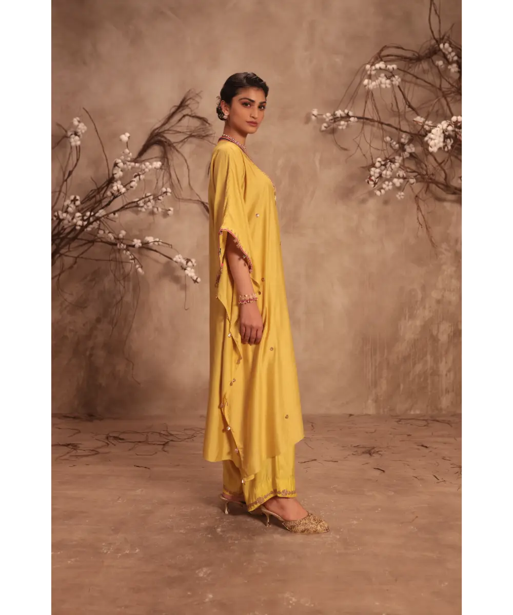 NITI BHOTRA - Nazakat Dark Yellow Kaftan Set