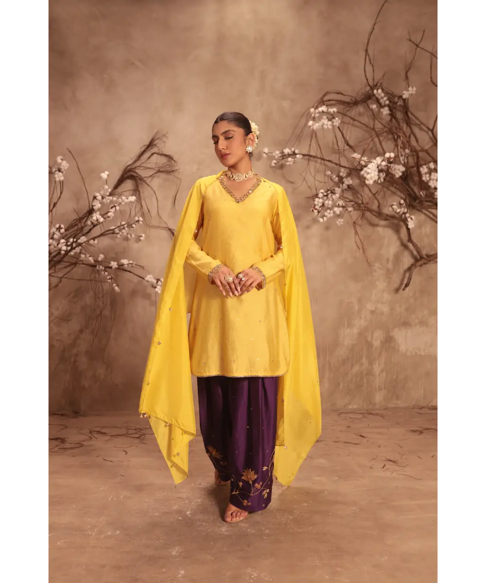 NITI BHOTRA - Nazakat Yellow Jaal Kurta Set