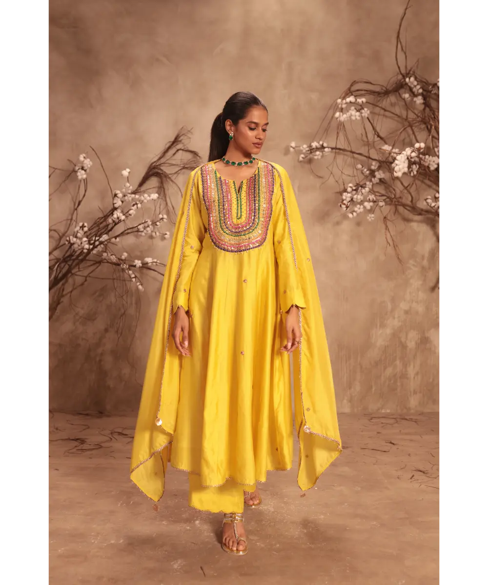 NITI BHOTRA - Nazakat Yellow Kalidaar Set
