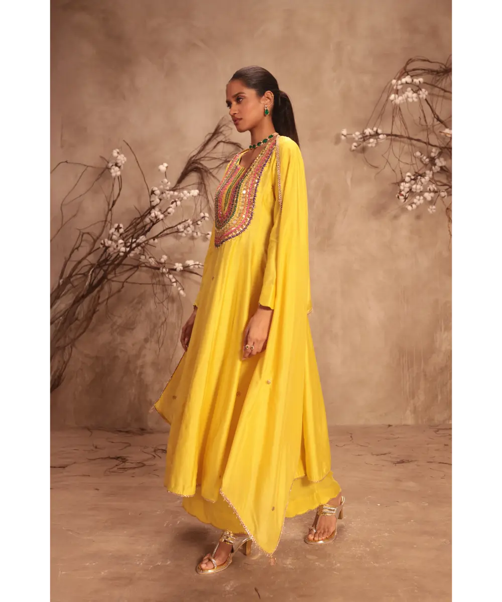 NITI BHOTRA - Nazakat Yellow Kalidaar Set