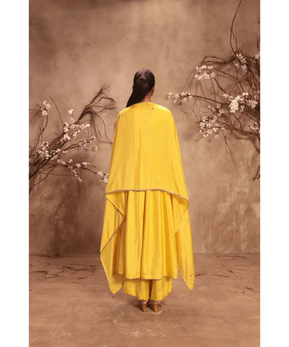 NITI BHOTRA - Nazakat Yellow Kalidaar Set