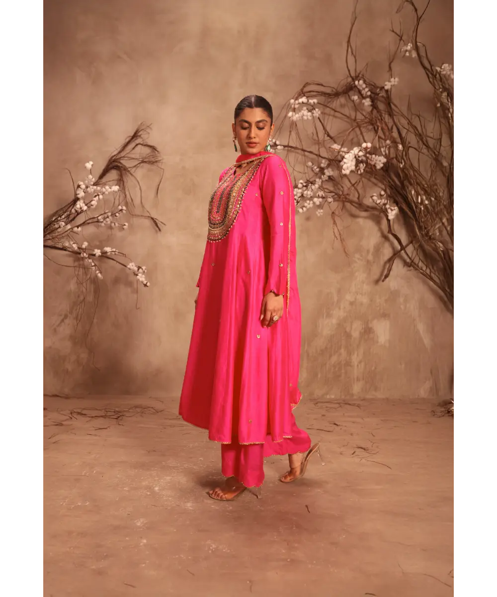 NITI BHOTRA - Nazakat Hot Pink Kalidaar Set
