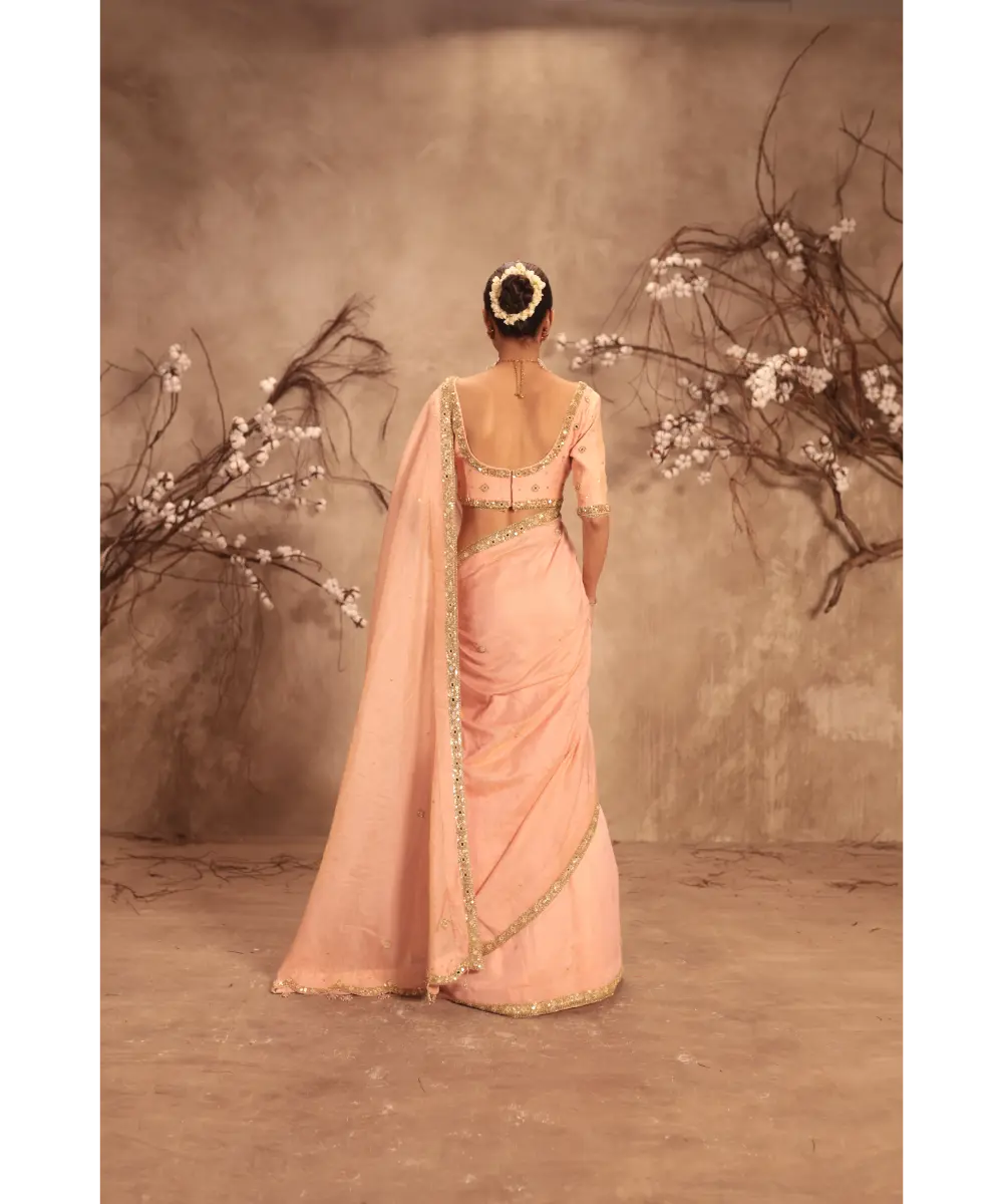 NITI BHOTRA - Nazakat Light Pink Mirror Work Scallop Saree Set