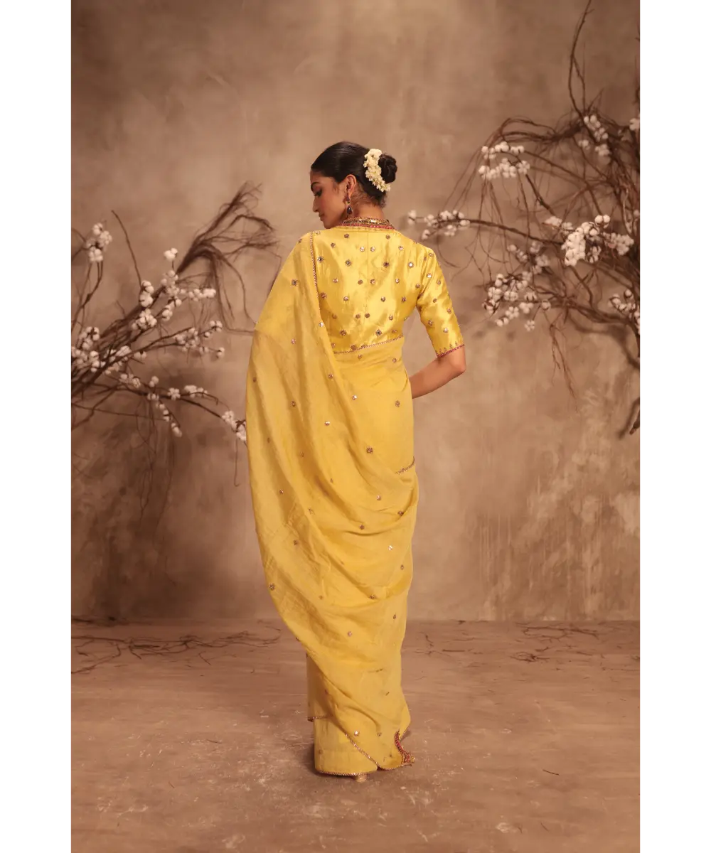 NITI BHOTRA - Nazakat Multicolor yellow Scallop Saree Set