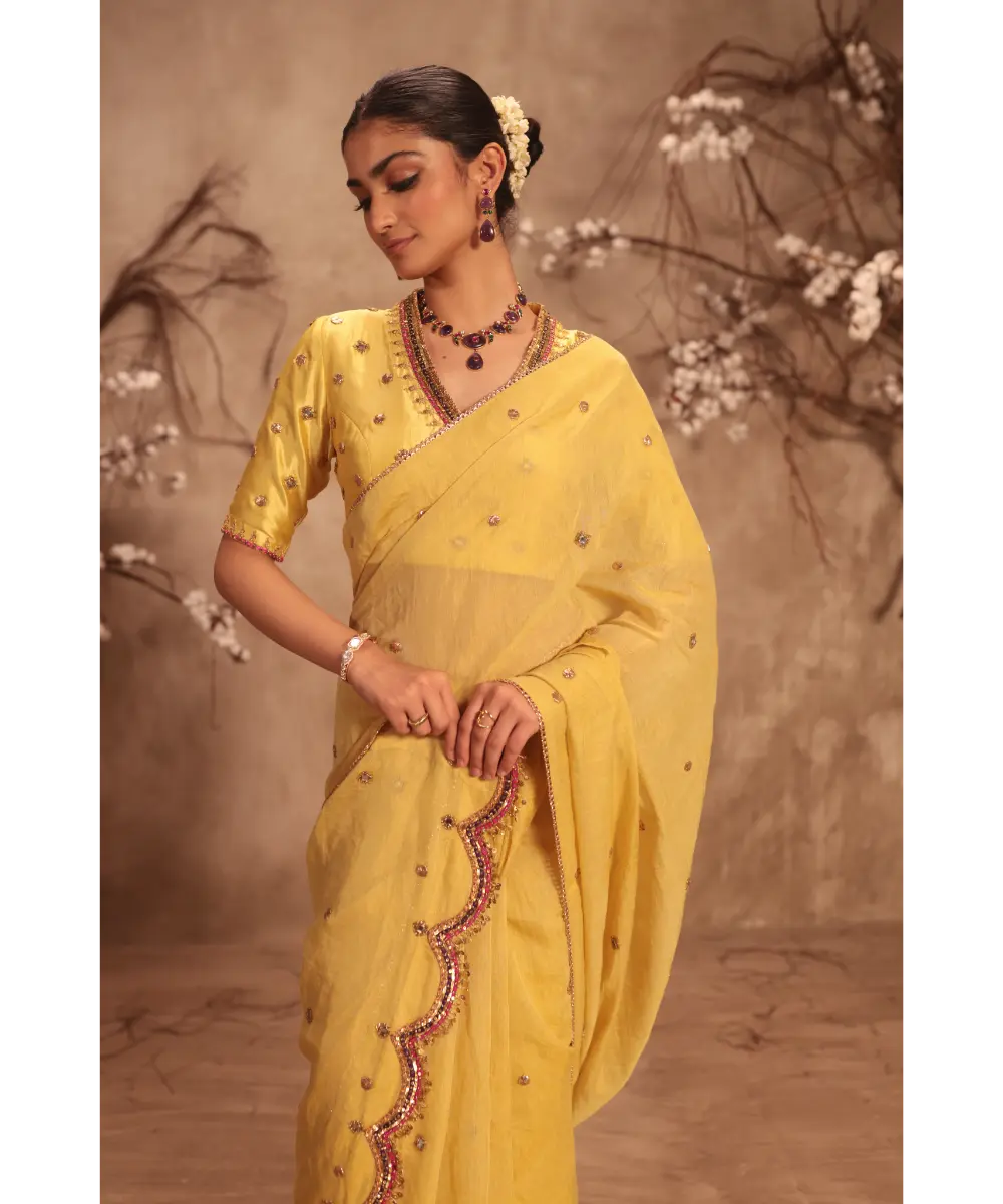NITI BHOTRA - Nazakat Multicolor yellow Scallop Saree Set