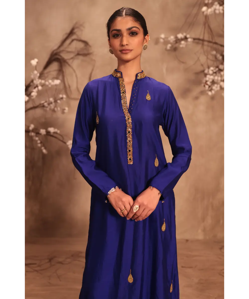 NITI BHOTRA - Nazakat Indigo Applique Kurta Set