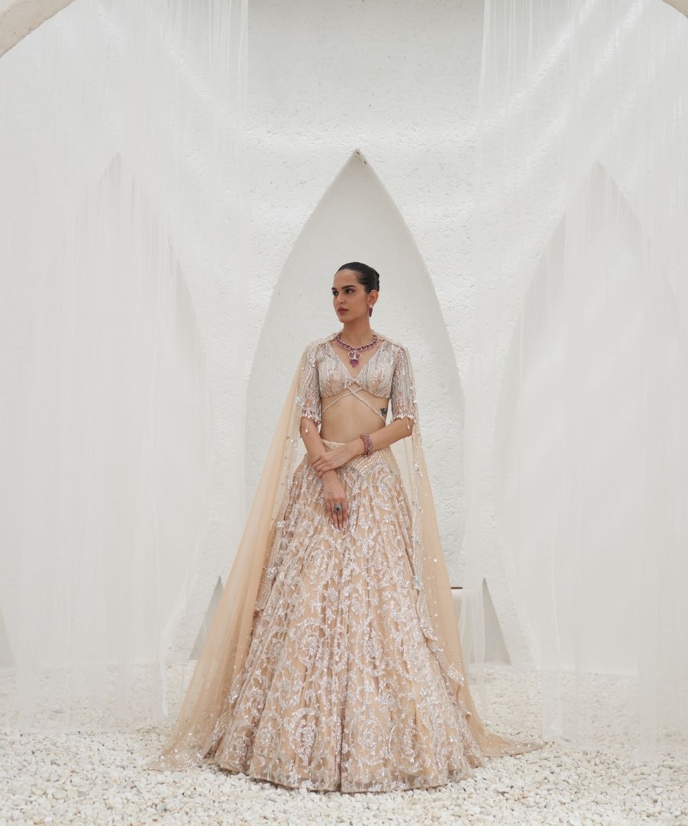 MAHIMA MAHAJAN- Samia