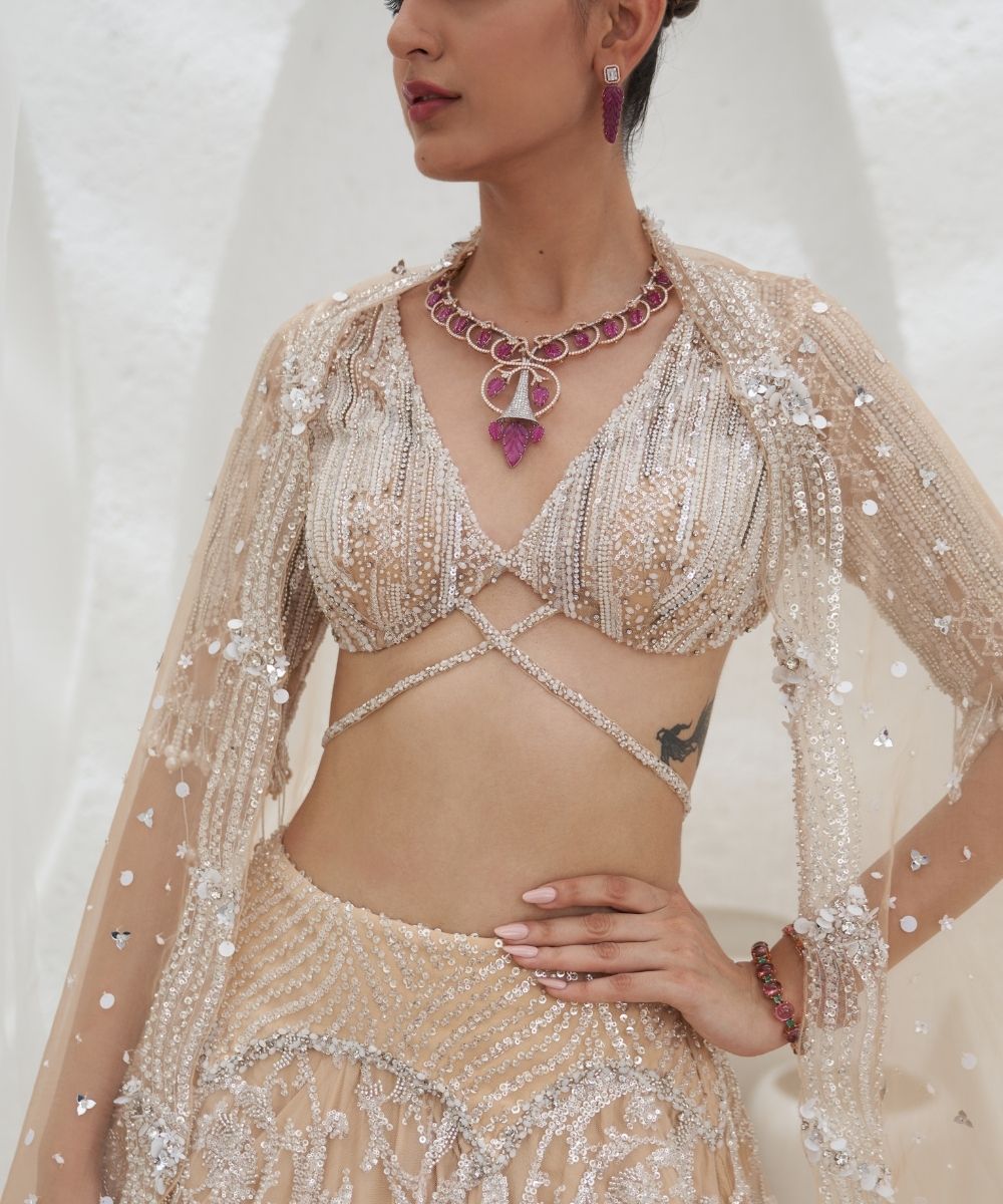 MAHIMA MAHAJAN- Samia