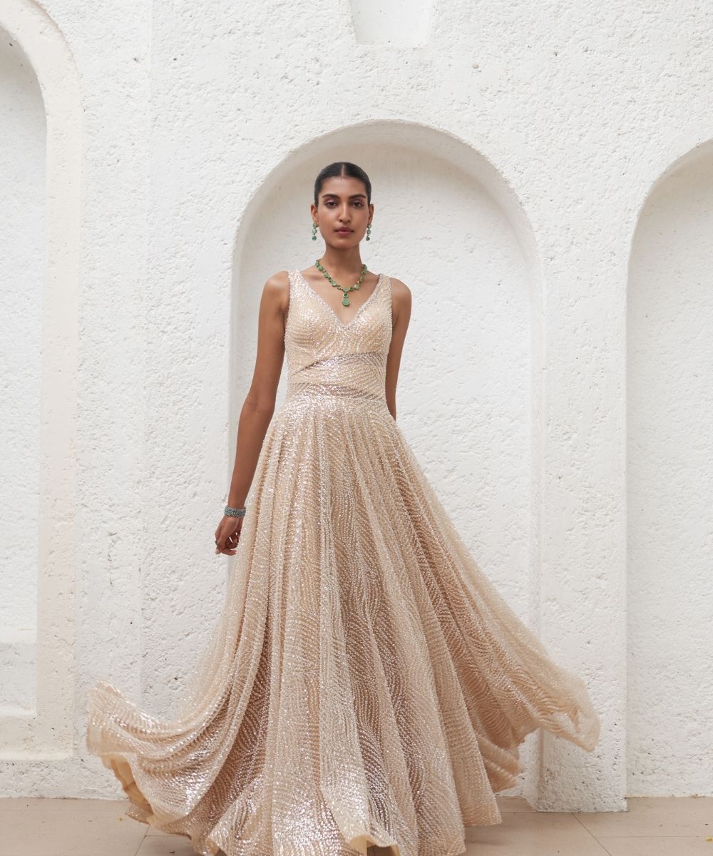 MAHIMA MAHAJAN- Dabira