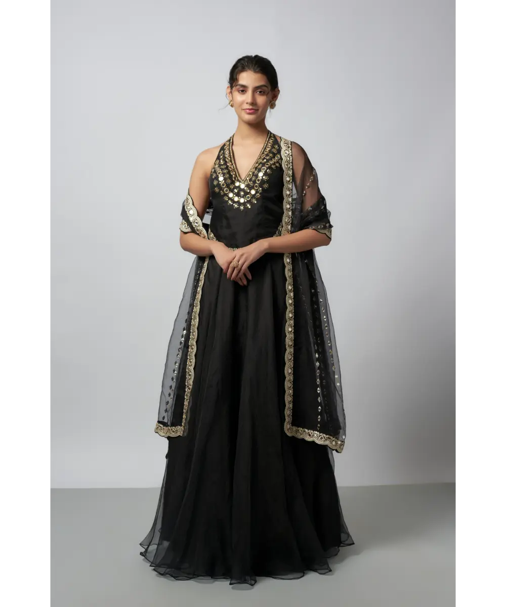 Gopi Vaid - Aashreen Lehenga Set
