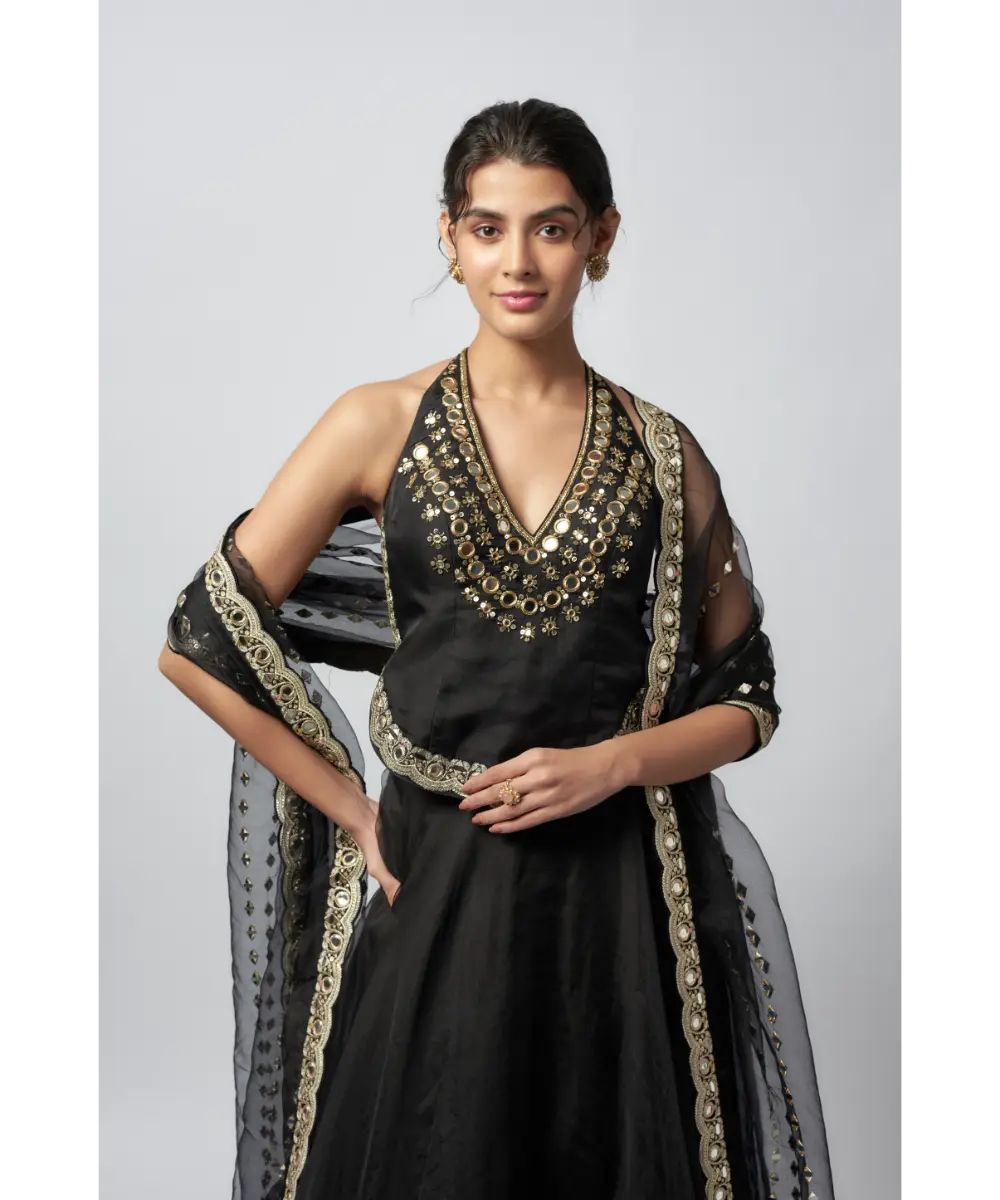 Gopi Vaid - Aashreen Lehenga Set