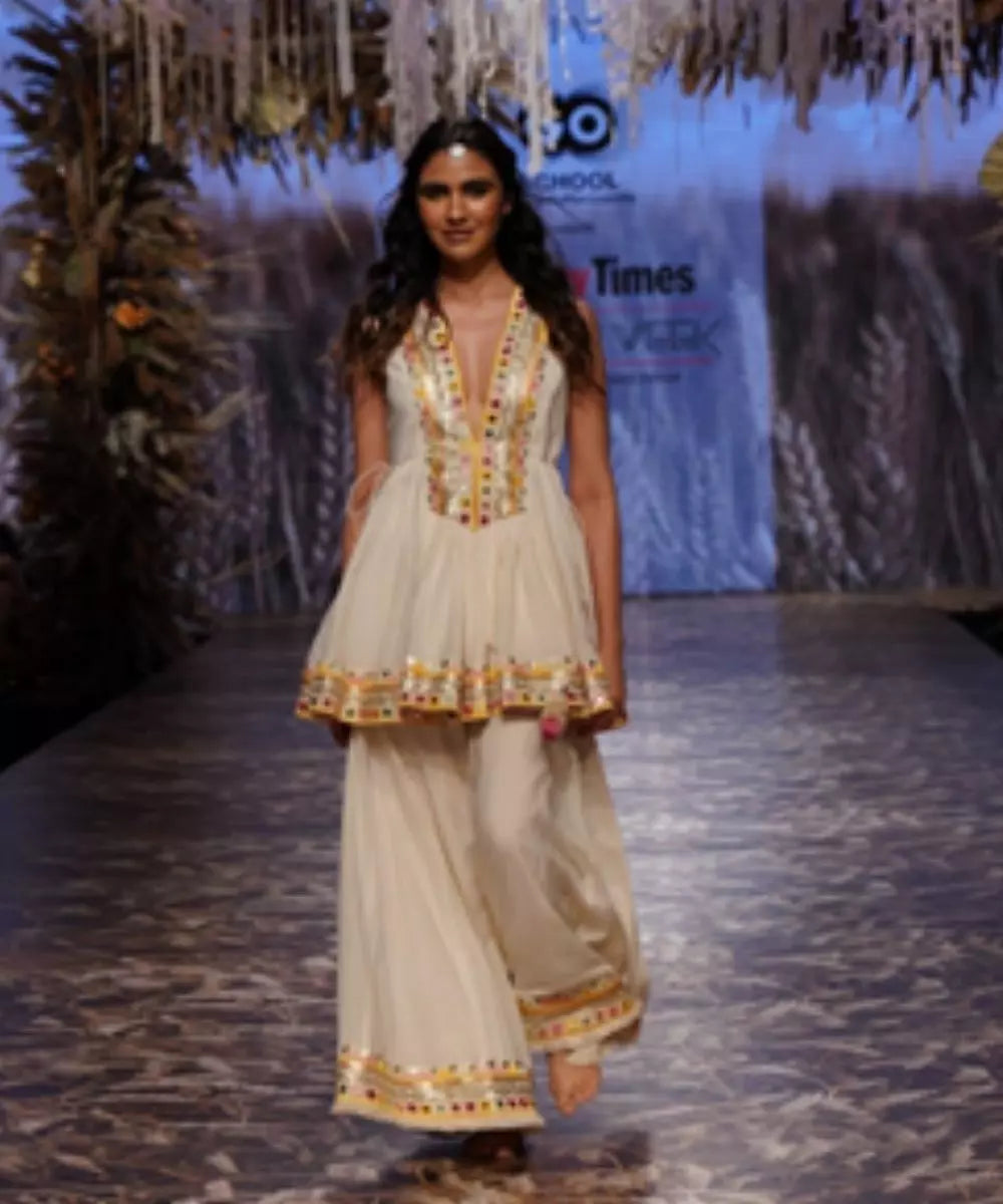 GOPI VAID - Hana Sharara Set