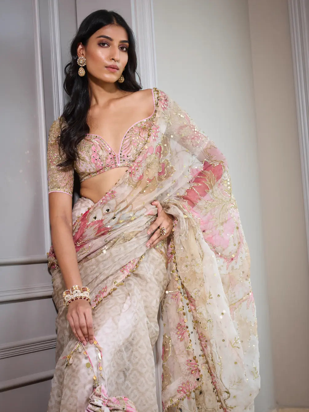 MAHIMA MAHAJAN - Shazana