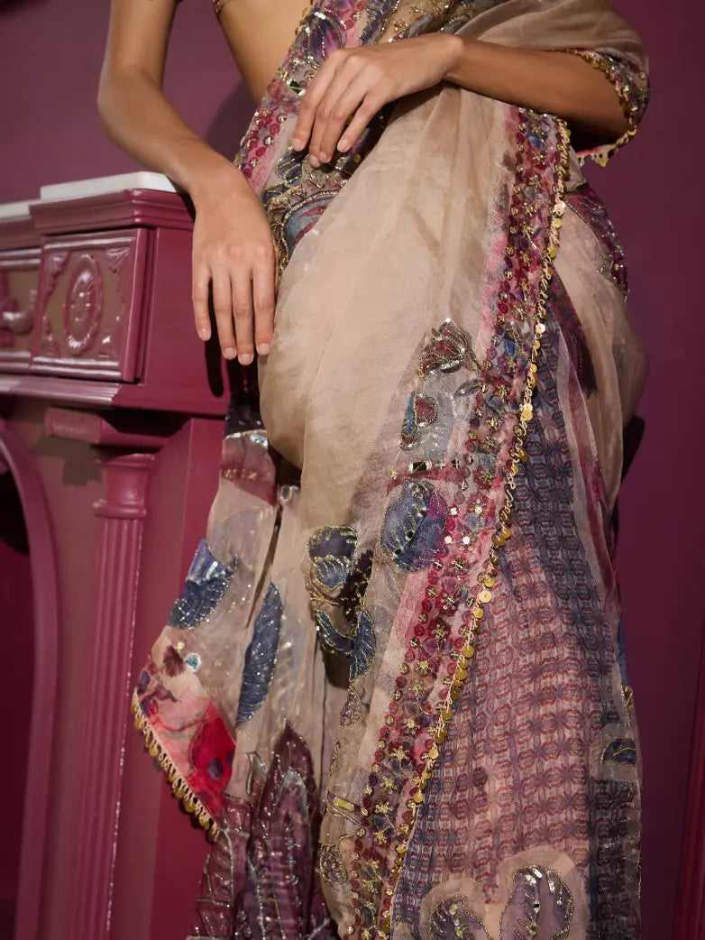 MAHIMA MAHAJAN - Hana