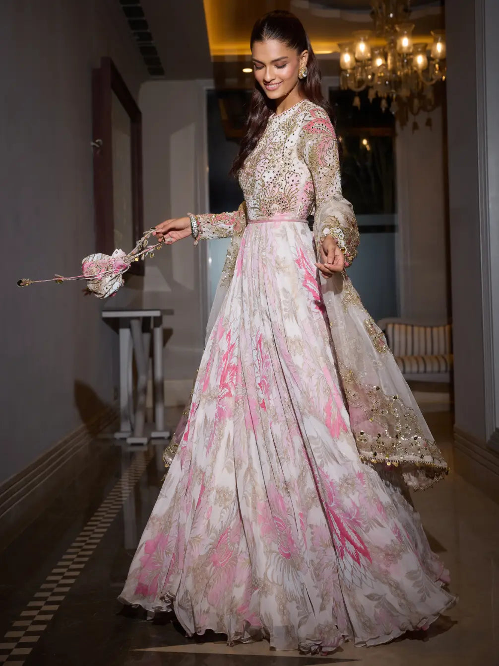 MAHIMA MAHAJAN - Yara