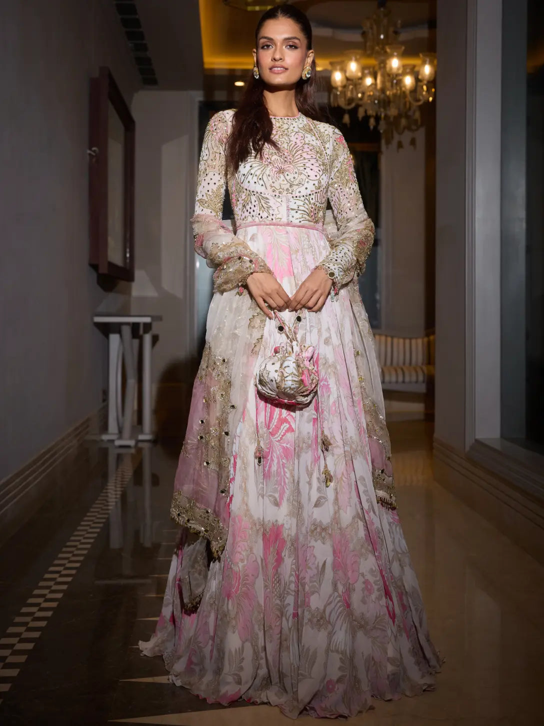 MAHIMA MAHAJAN - Yara