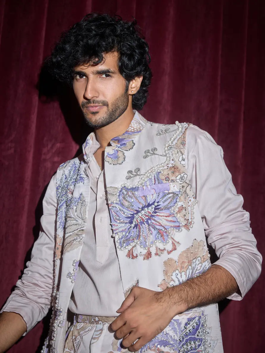 MAHIMA MAHAJAN - Haris