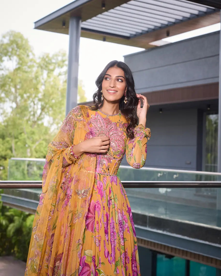 MAHIMA MAHAJAN - Alisha