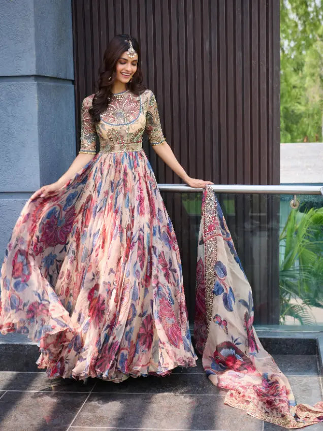 MAHIMA MAHAJAN - Aida