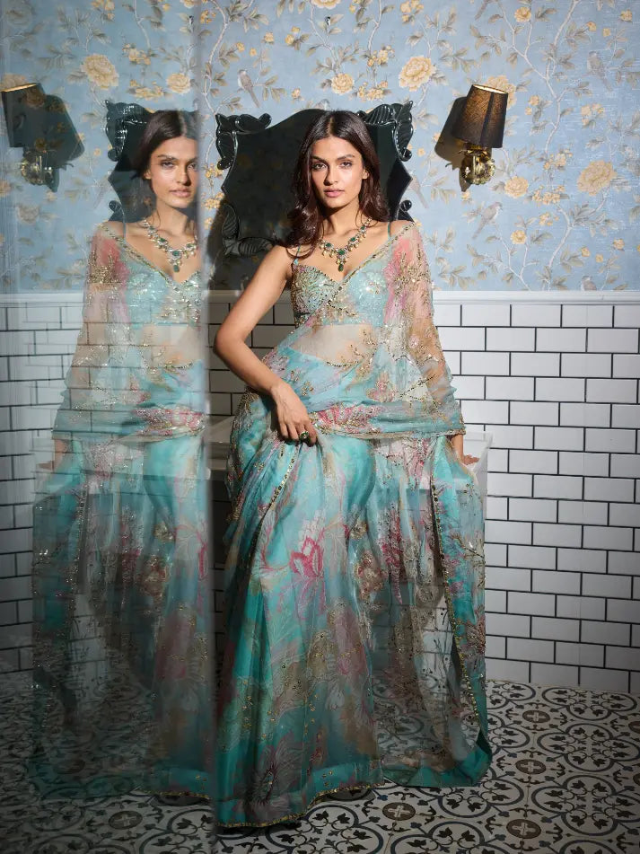 MAHIMA MAHAJAN - Aiza