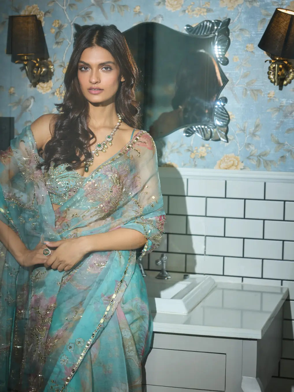 MAHIMA MAHAJAN - Aiza