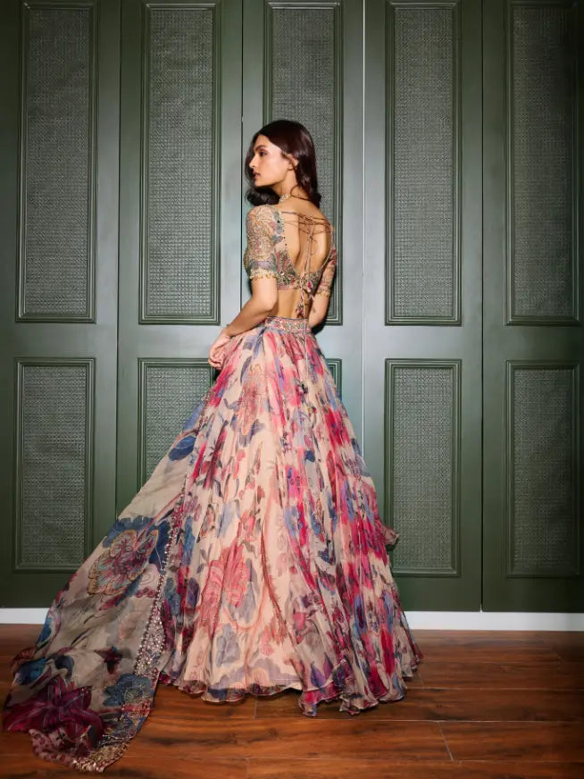 MAHIMA MAHAJAN - Ruya