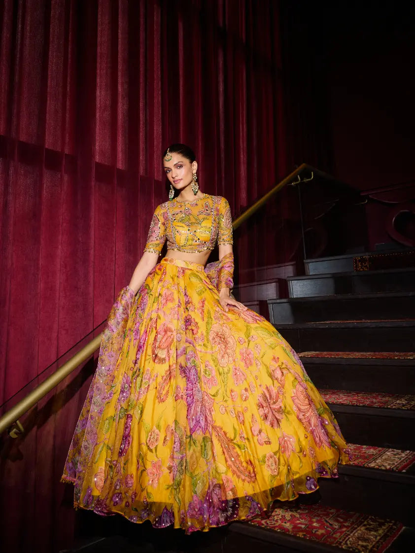 MAHIMA MAHAJAN - Wahida