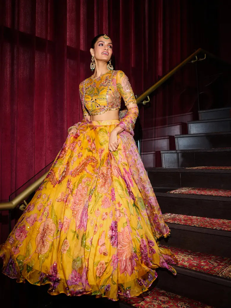 MAHIMA MAHAJAN - Wahida