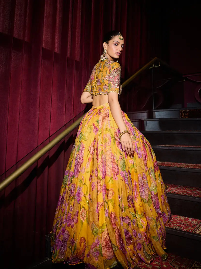 MAHIMA MAHAJAN - Wahida