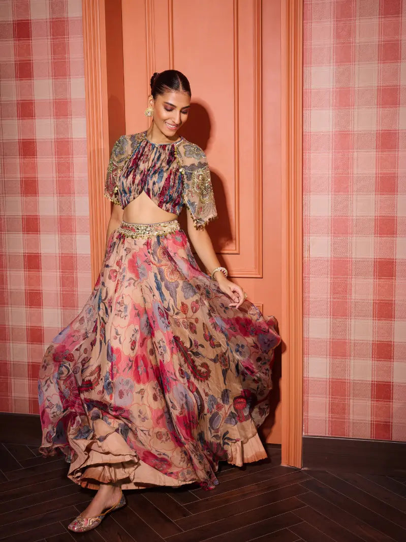 MAHIMA MAHAJAN - Shama