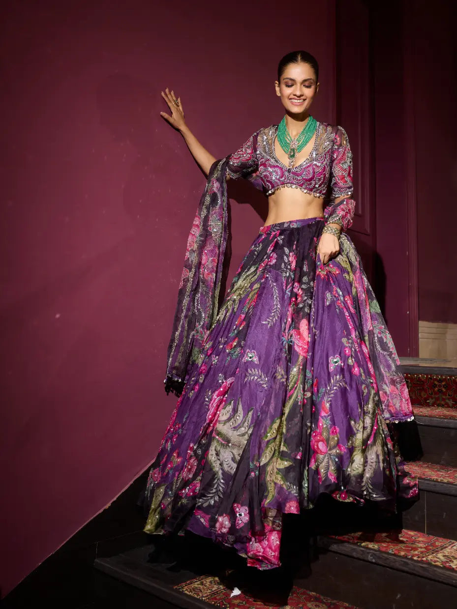 MAHIMA MAHAJAN - Shahira