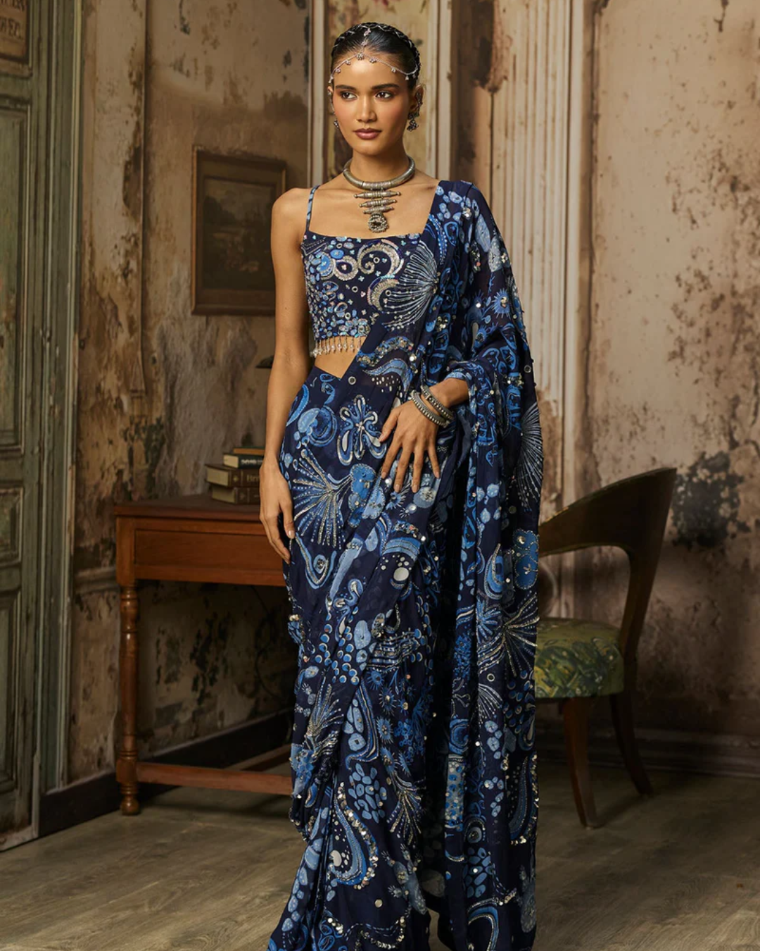 Diya Rajvvir - Navy Blue Printed And Highlighted Classic Saree Set from Bahaar