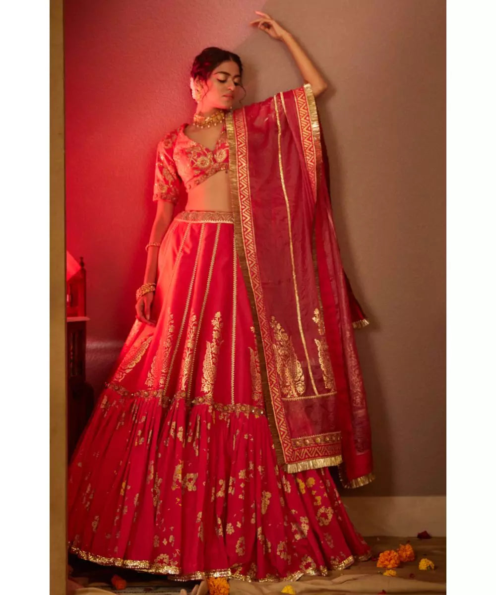 MOLEDRO - Mahi Lehenga Set  Pink Kali with gathers