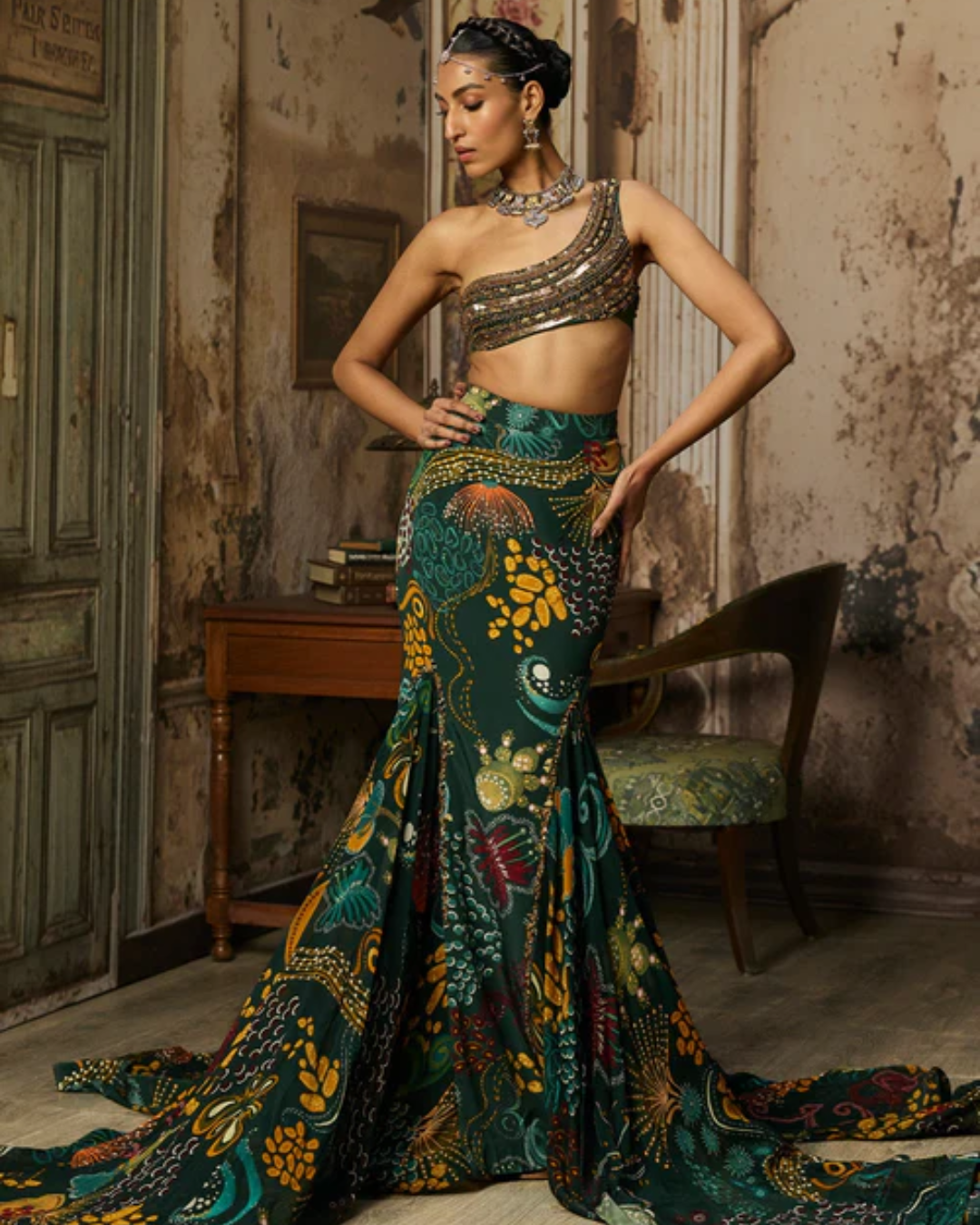 Diya Rajvvir - Dark Green Embroidered Blouse And Fishtail Skirt Set from Bahaar