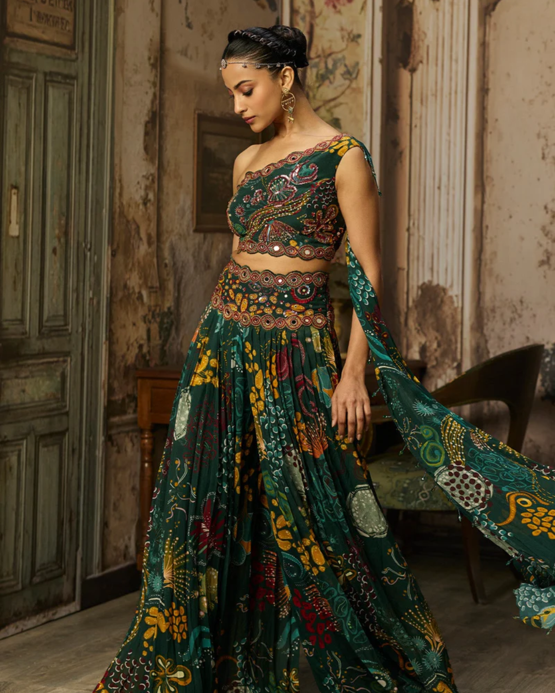 Diya Rajvvir - Dark Green Print And Highlighted Pleated Pants Set from Bahaar
