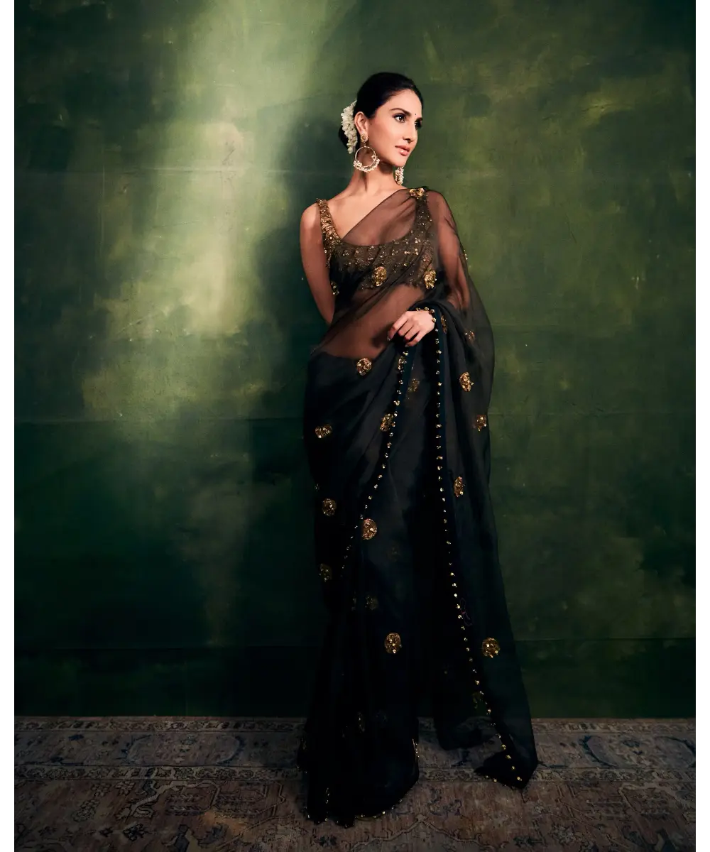ITRH - Black Ghunghroo saree