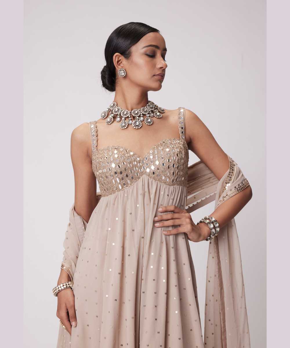 LIGHT BEIGE HIGH LOW KURTA SET - Jugmug Bride by Vvani Vats