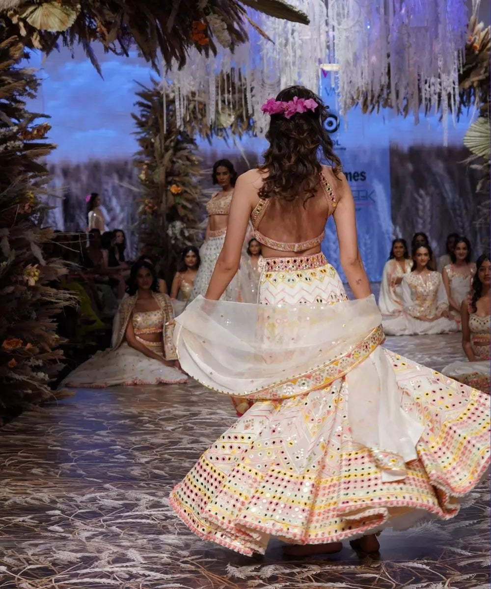 GOPI VAID - Nur Lehenga Set