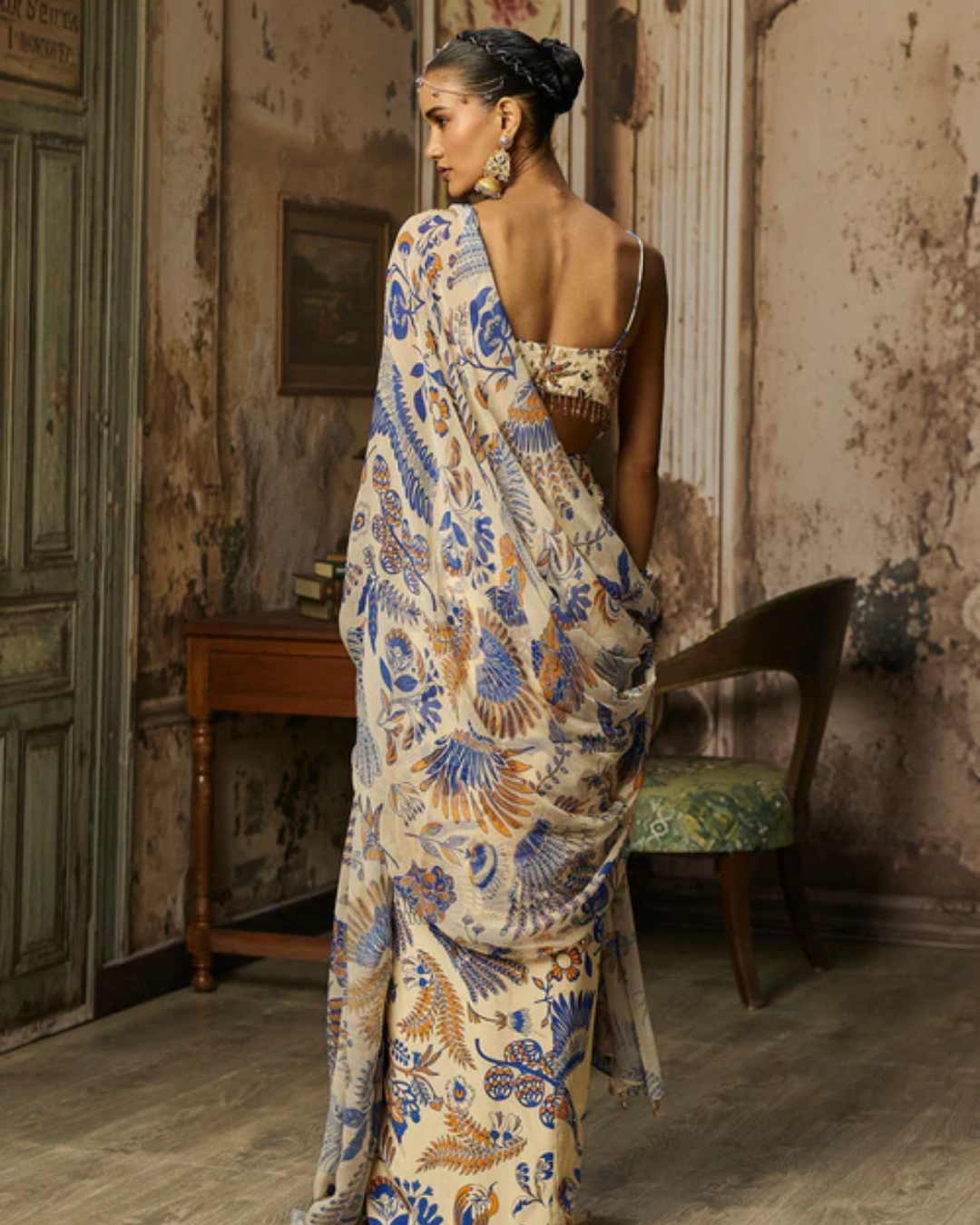 Diya Rajjvir - Ivory Printed And Highlighted Skirt Set from Bahaar
