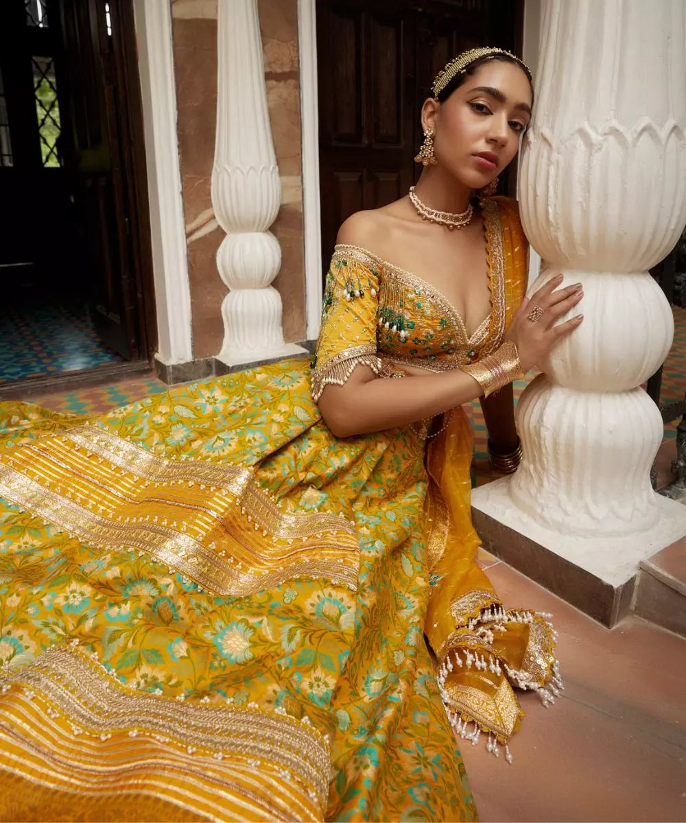 ADITI GUPTA - Big floral 3print Lehenga set