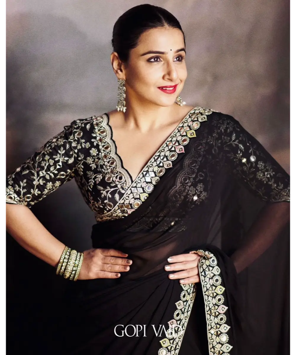 Gopi Vaid - Meili Saree Set