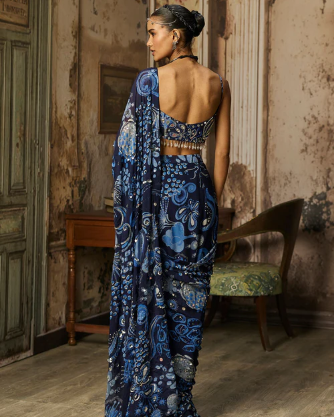 Diya Rajvvir - Navy Blue Printed And Highlighted Classic Saree Set from Bahaar