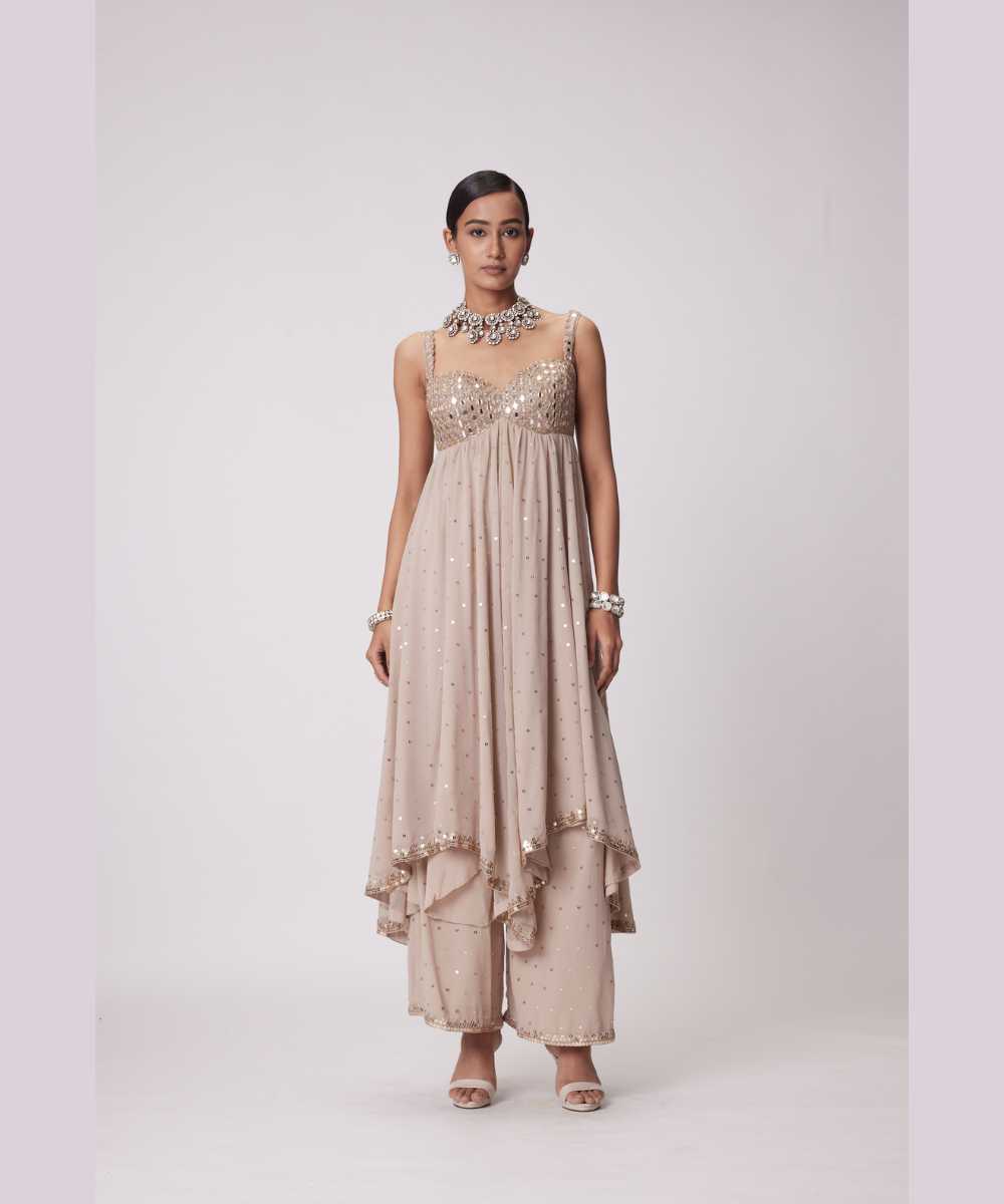 LIGHT BEIGE HIGH LOW KURTA SET - Jugmug Bride by Vvani Vats