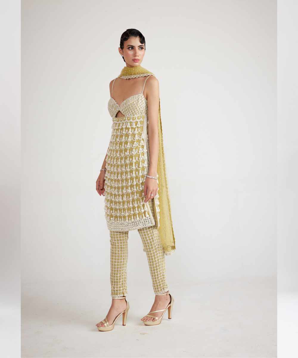 Fern Green Chandelier Pearl Drop Kurta Set -  Collection name Piroi by Vvani vats