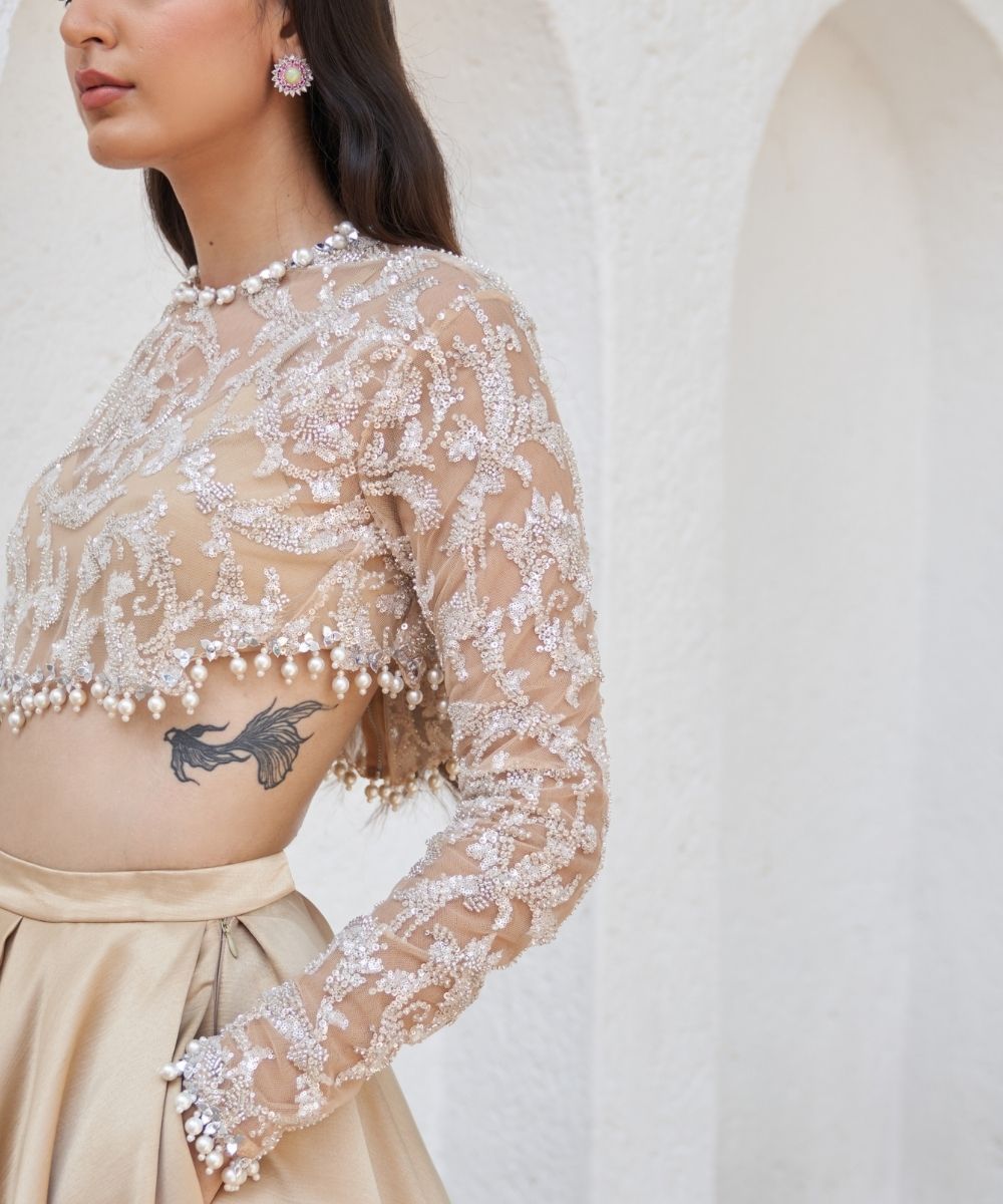 MAHIMA MAHAJAN- Kajra